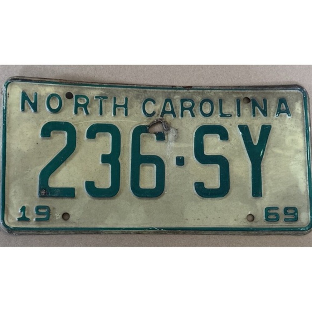 Vintage 1969 North Carolina License Plate White & Green 236-SY With Hole‎ Low #